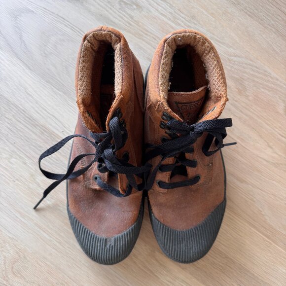 Vintage Guess Sneakers - Picture 5 of 7